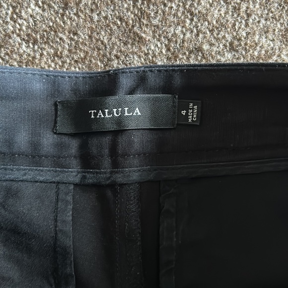 Talula shorts - Picture 2 of 2